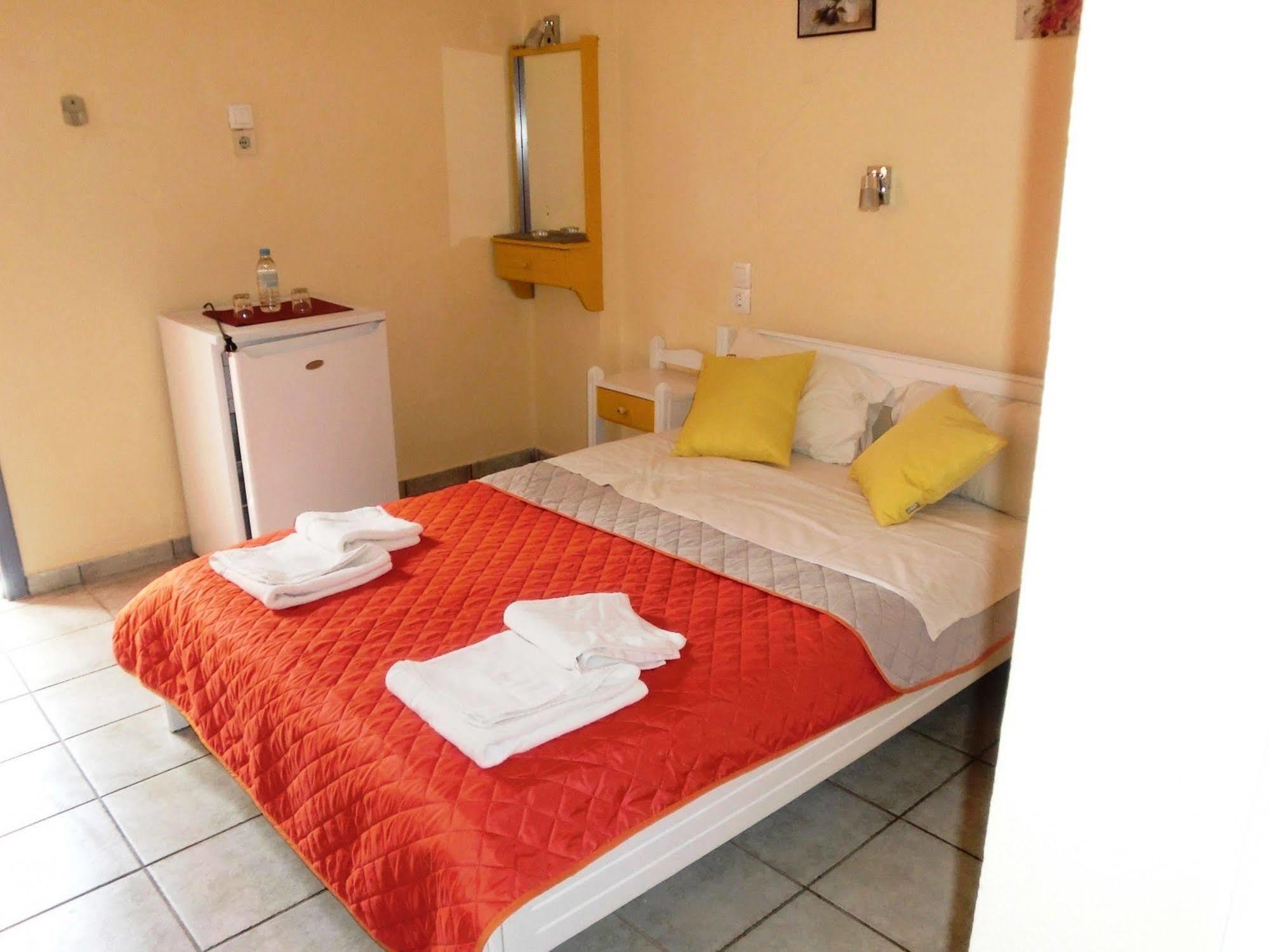 Hotel Neos Matala Exteriér fotografie