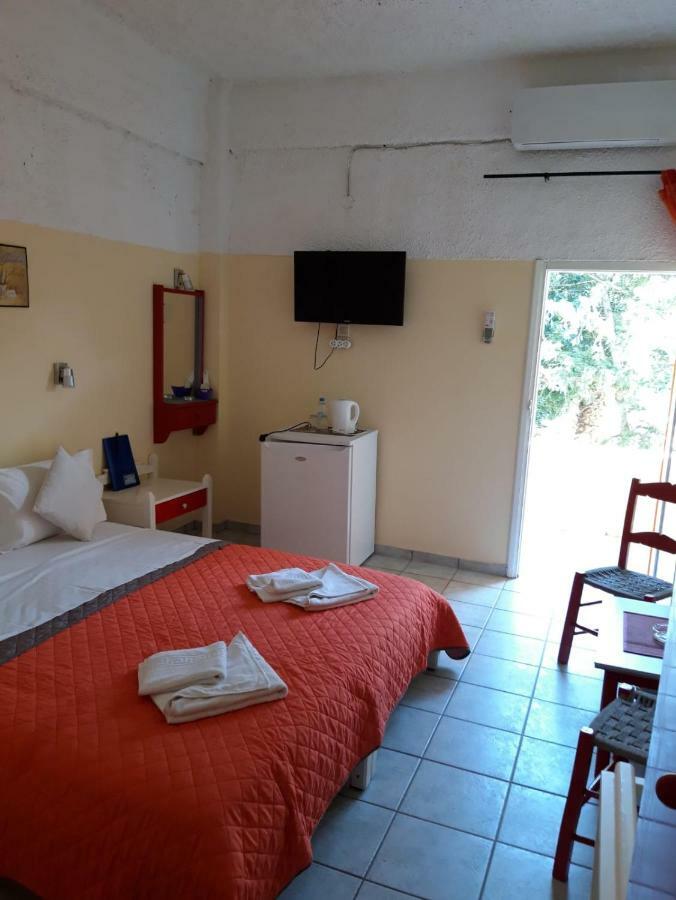 Hotel Neos Matala Exteriér fotografie